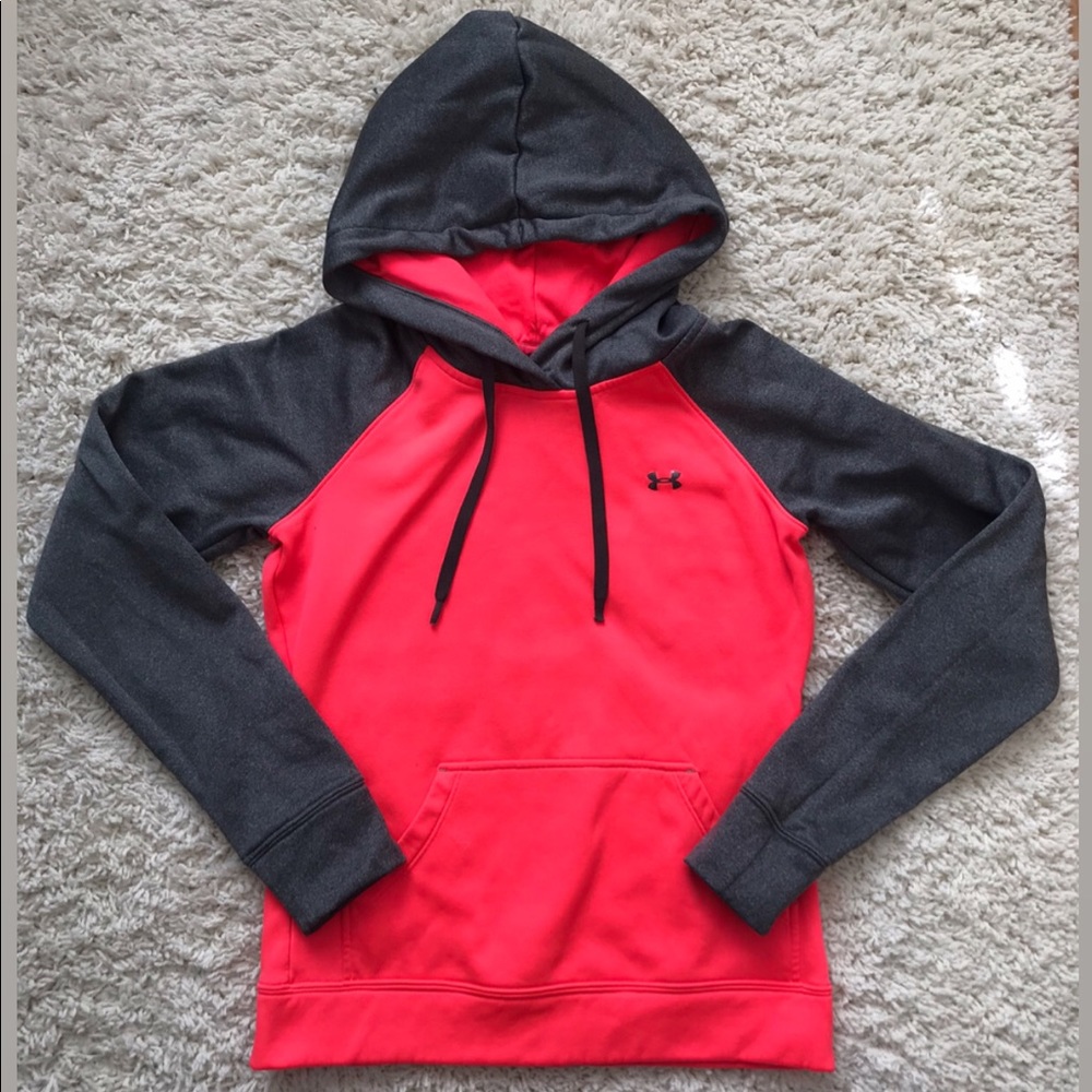 XS UNDER ARMOUR HOODIE